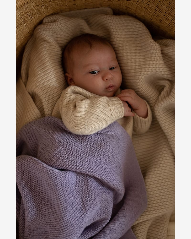 Babyteppe Ull, Medium til Tykk Kvalitet - 100% Merino, Ubehandlet | Gust