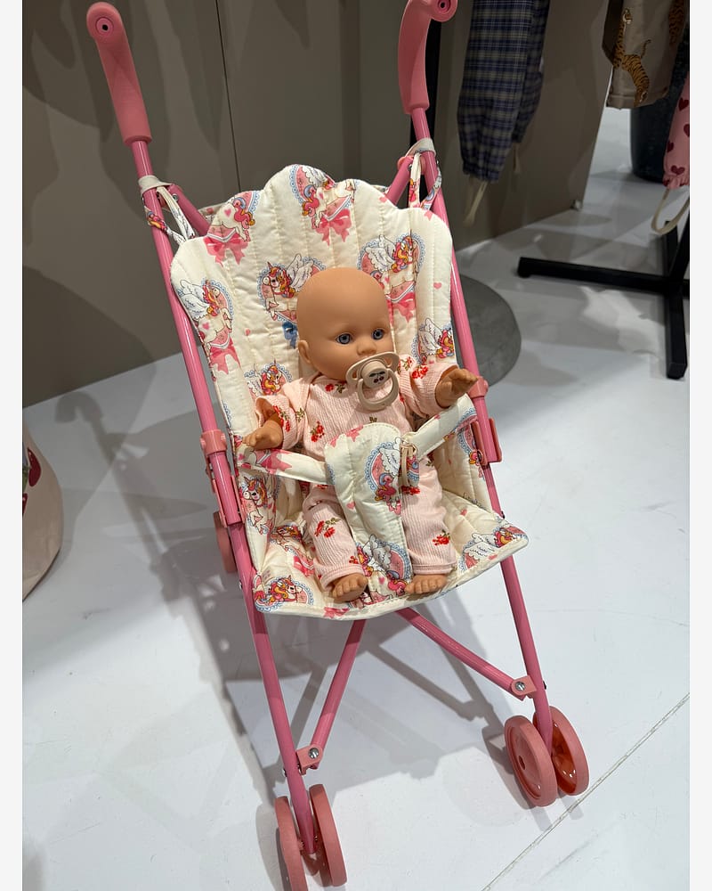 Dukkevogn - Trille m/ Stelleveske | Cheeky Doll Stroller