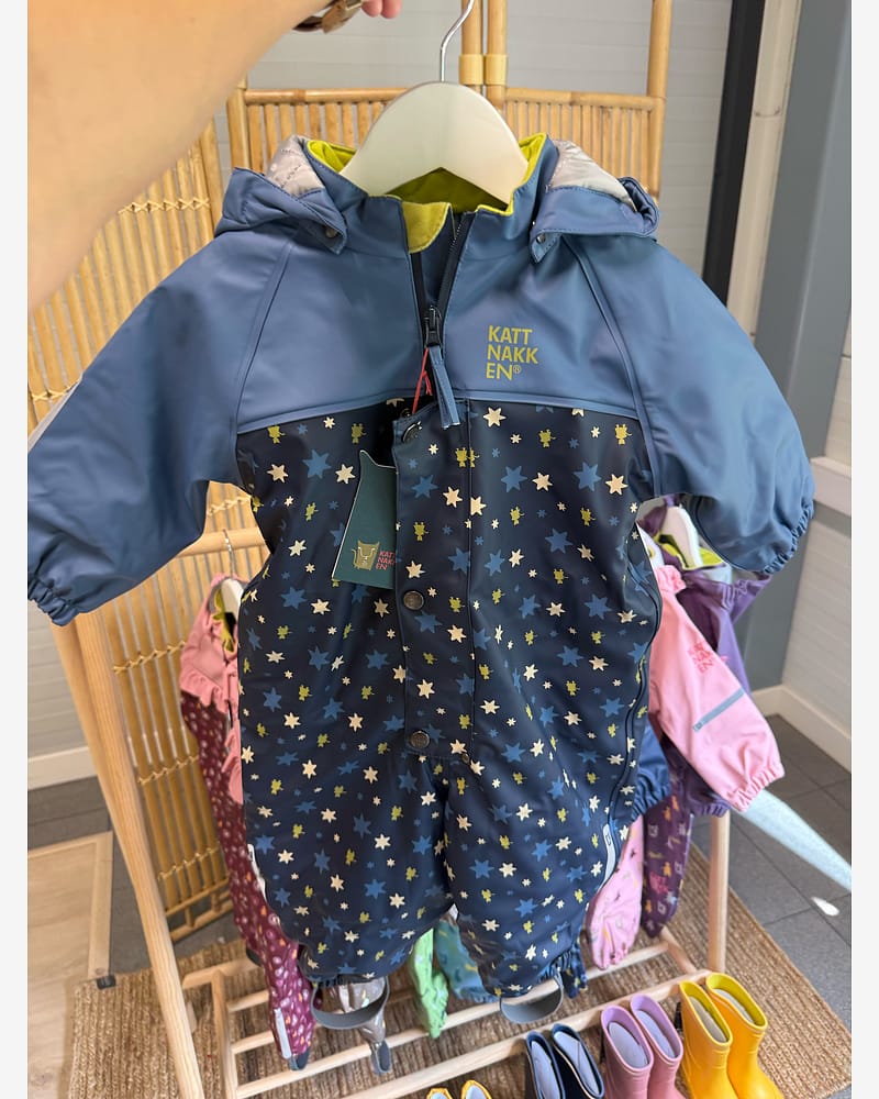 Kattnakken Babyregndress Pytt | 30.000 vannsøyle