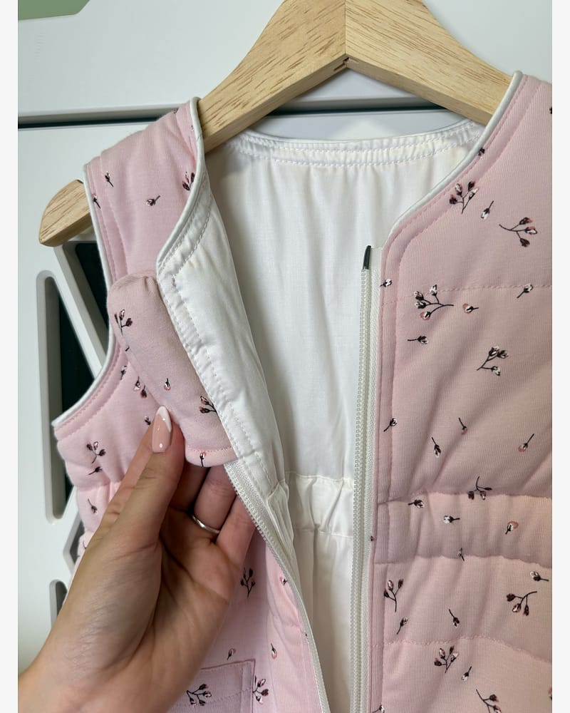 Nattpose Night Blomma – Baby 3-18 mnd