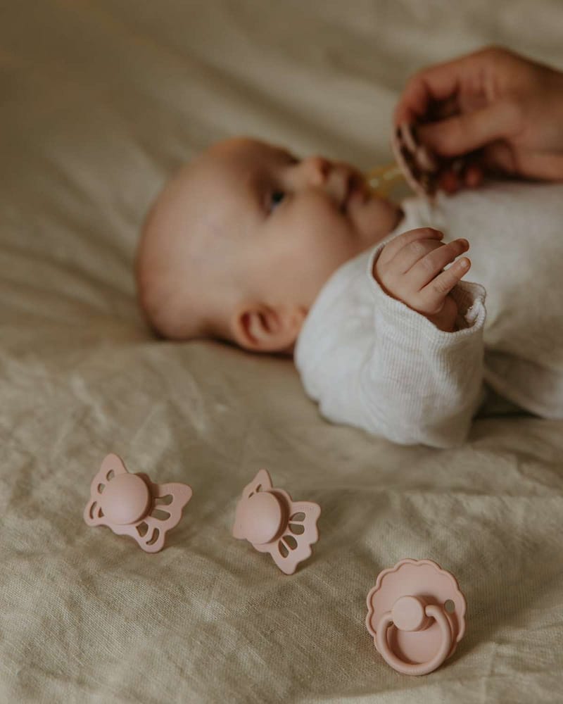 FRIGG smokker Try it Collection 4pk | ​​Baby's First Pacifier | 0-6 mnd