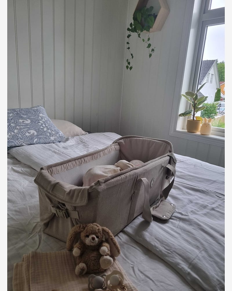 Babynest & Babylift - Multifunksjonelt Babyrede | Favn II Carrynest