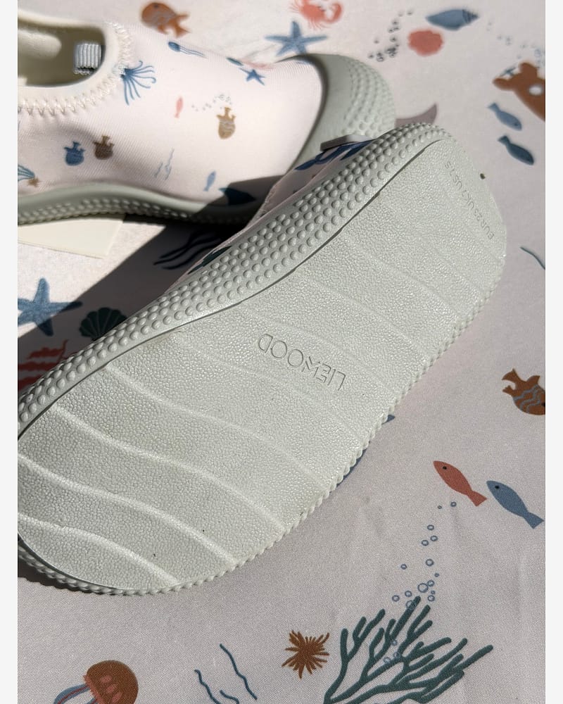 Badesko i Neoprene - Sklisikker gummisåle | Sanjia Sea Shoe