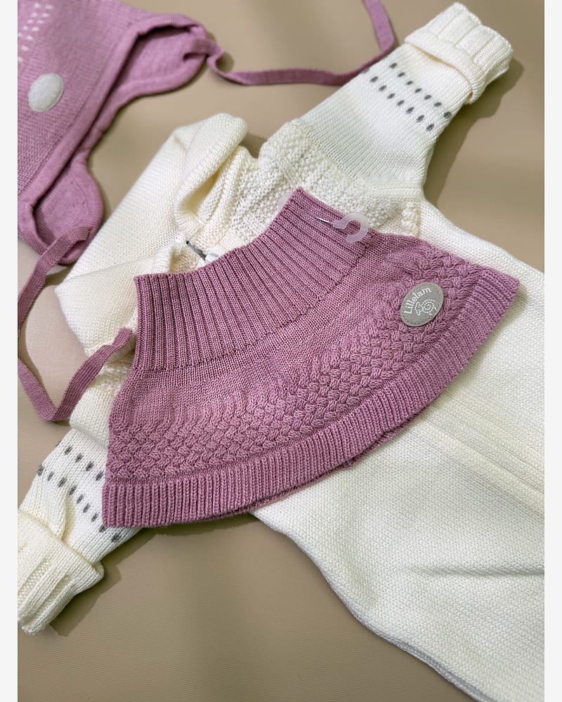 Ullhals Barn - Strikket