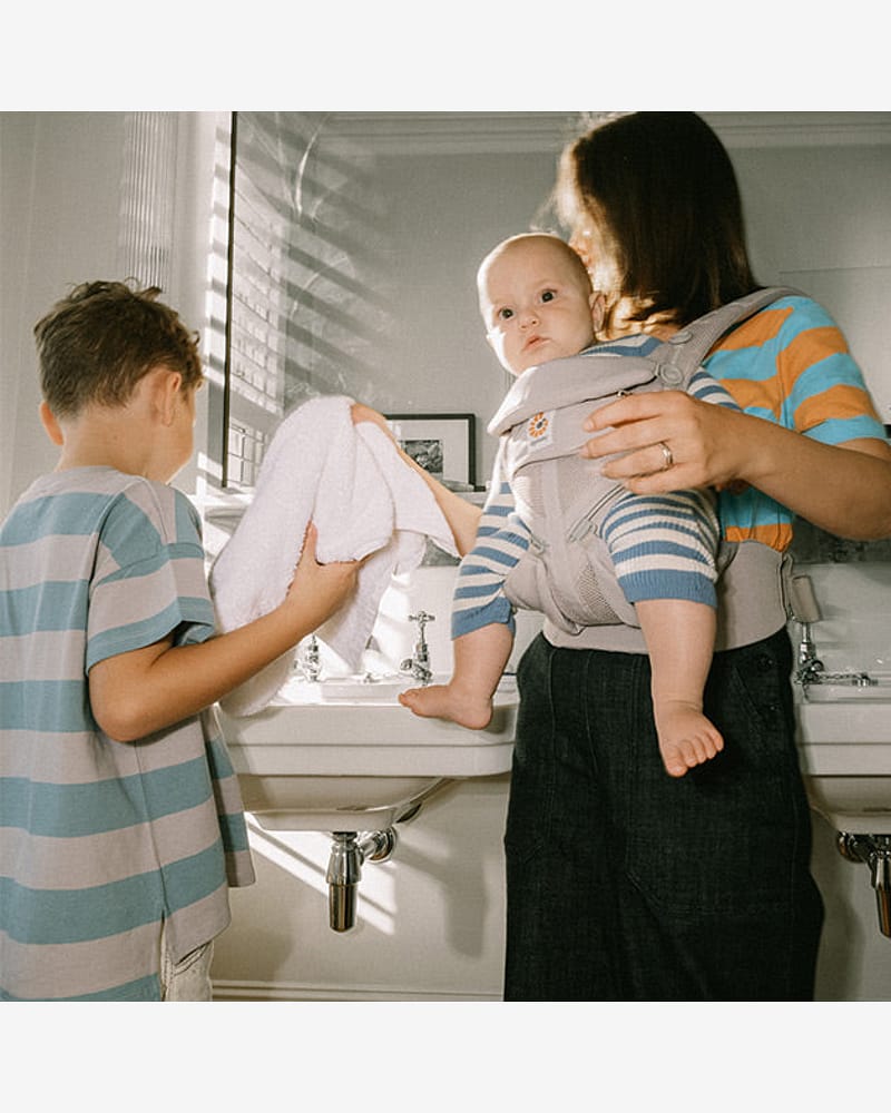 Bæresele Omni Classic - Best i Test 2026 | 0-4år - Front & Rygg