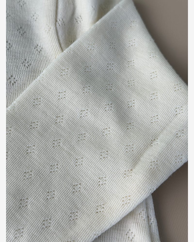 Ulltrøye m/ Volanger - Tynn ullkvalitet - 100% Merino, Pointelle