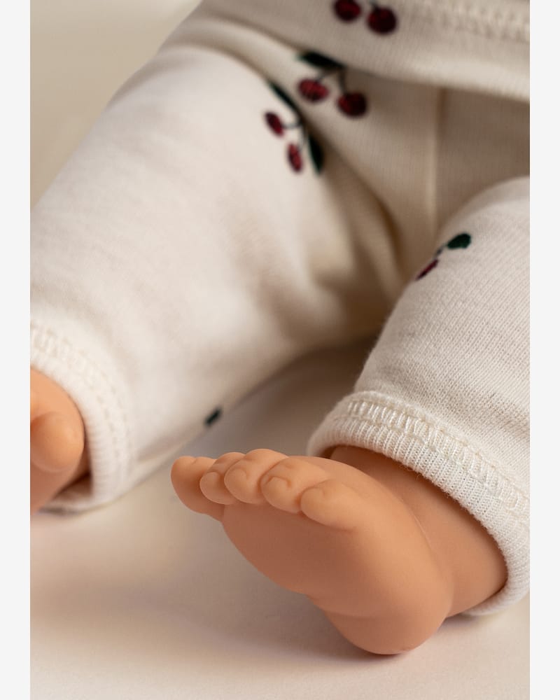 Dukke med Smokk - Babydukke myk kropp | Elli the Doll