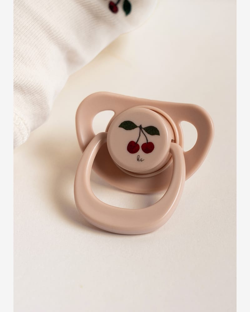 Dukke med Smokk - Babydukke myk kropp | Elli the Doll