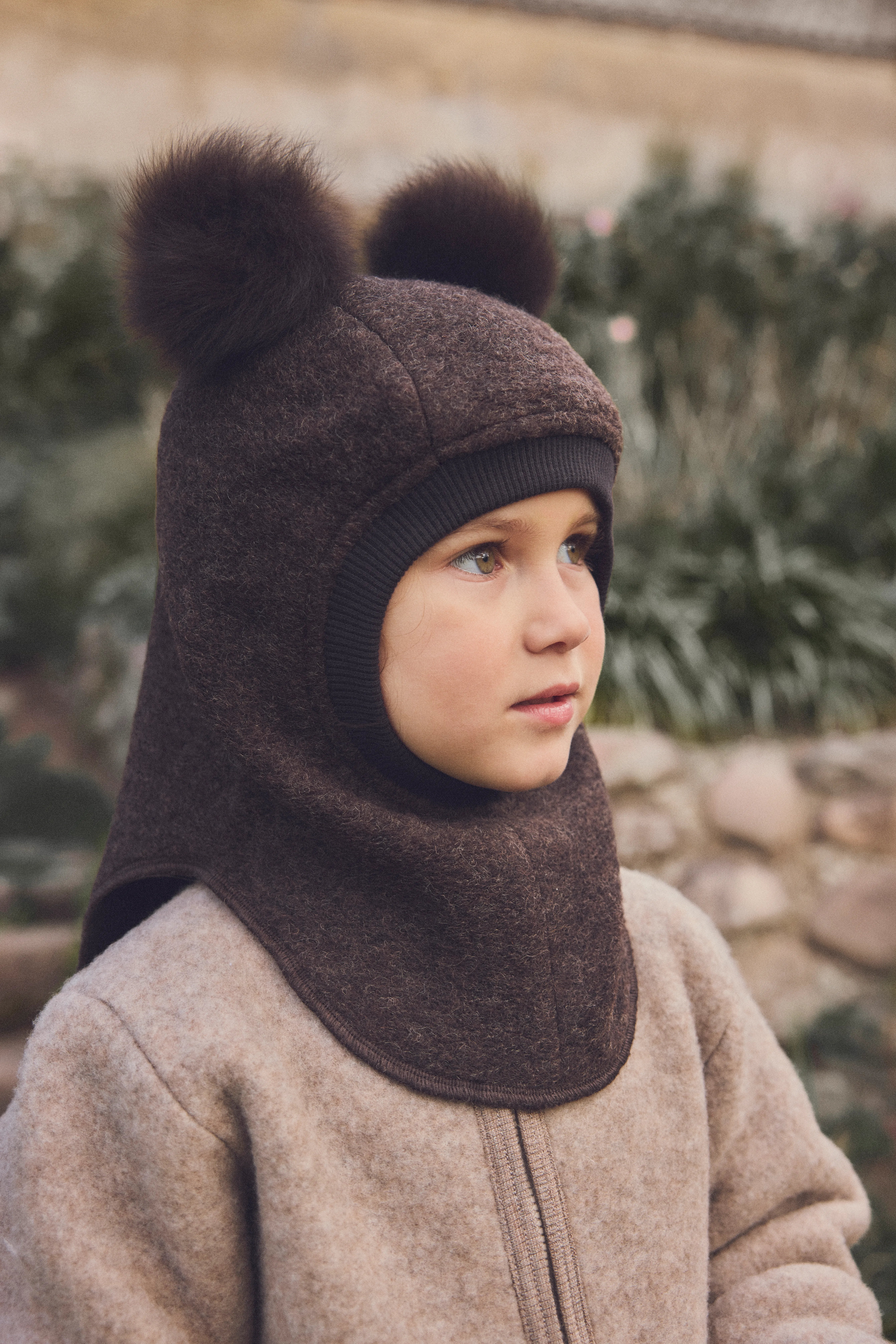 Balaclava Ull 2-Lags – Børstet Ullfleece | Alpaca Pompoms, Dark Brown Melange