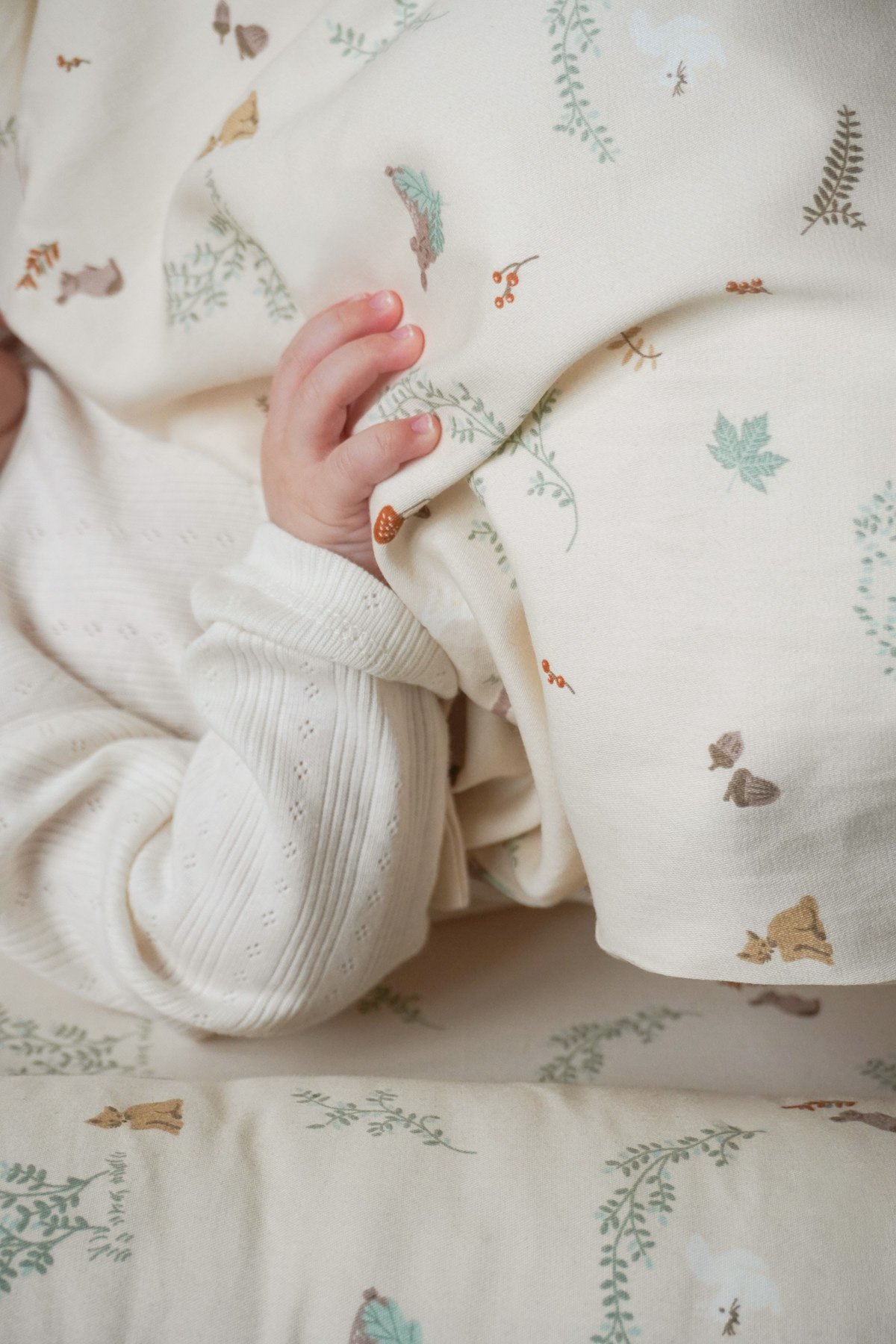 Sengetøy Barn 100×140 – Sateng, Øko Bomull | Bedding Junior, Woodland